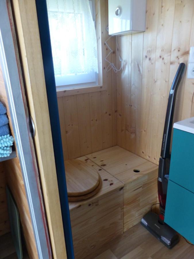 Mon Ptit Nid House Tiny House Apartment Panissieres ภายนอก รูปภาพ