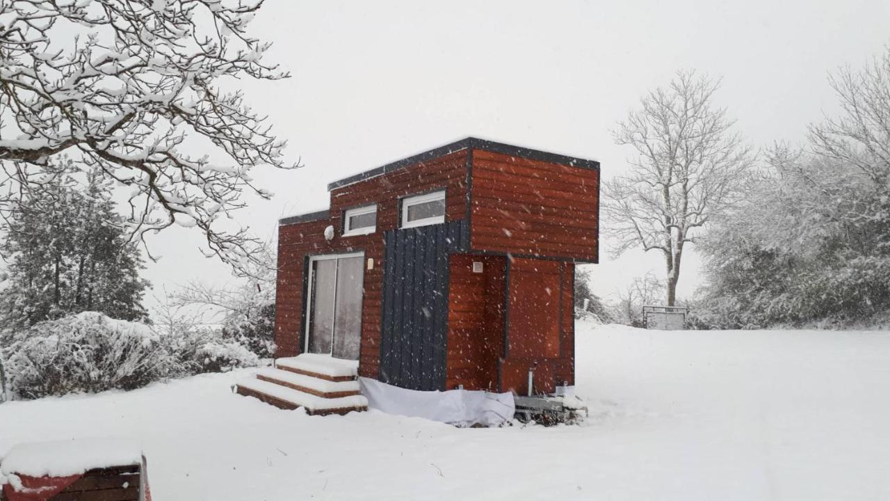 Mon Ptit Nid House Tiny House Apartment Panissieres ภายนอก รูปภาพ